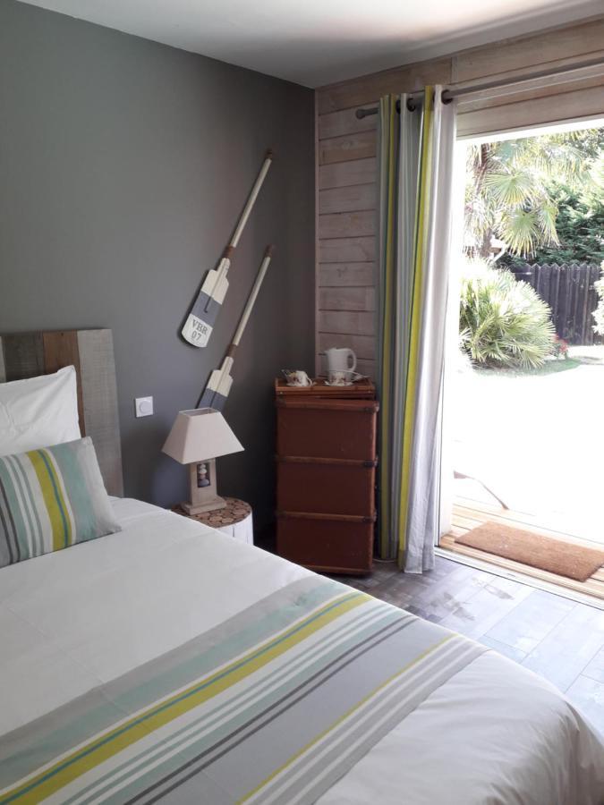 Bed and Breakfast Les Rives Du Bassin Le Teich Exterior foto
